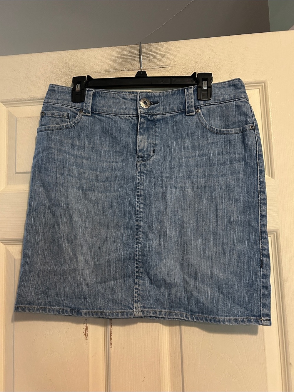 NY&C Light Wash Denim Mini Skirt Size 8